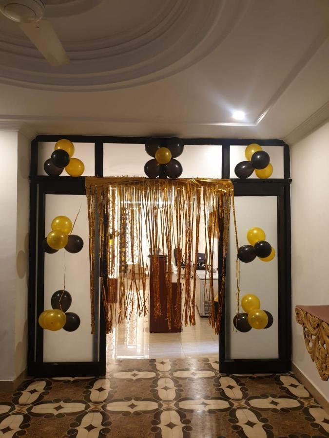 The Neeraj Palace Rishīkesh Exterior foto